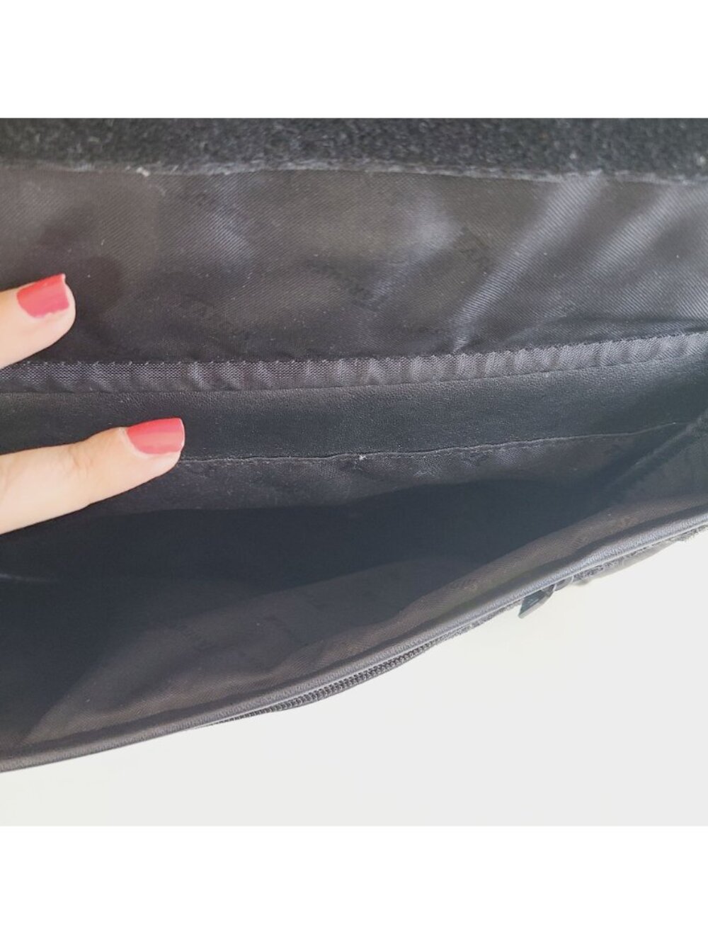Targus Black Leather Laptop Bag With Shoulder Strap & Multiple Compartments - Picture 5 of 16